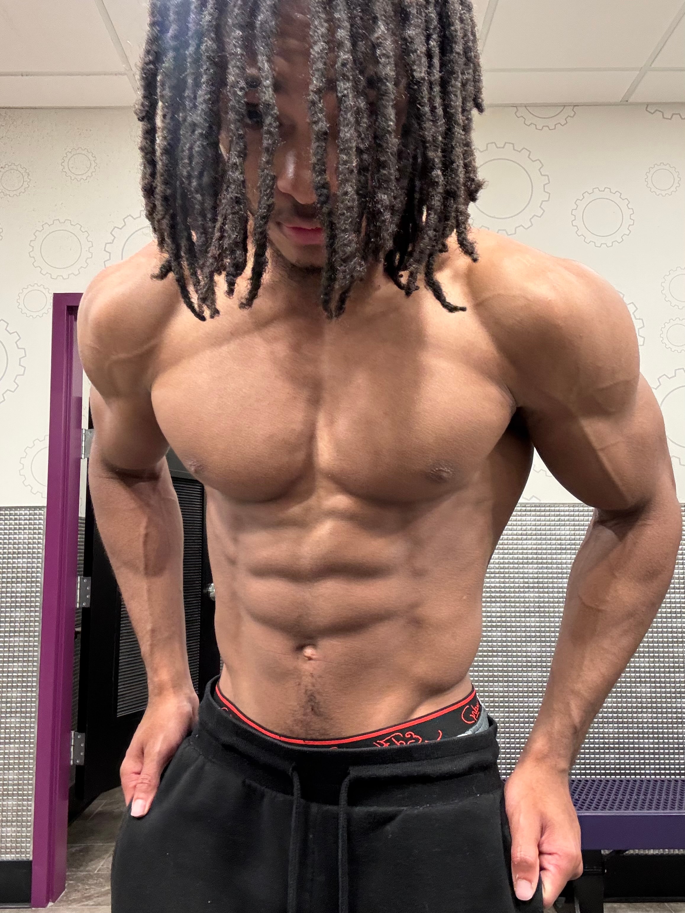 Jerome Golden — front pose showing chest and abs